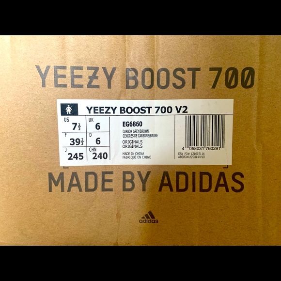 Yeezy Boost 700v2 - Picture 2 of 3